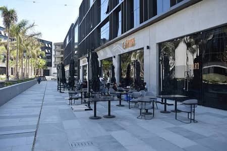 عياده للايجار متشطبه بالكامل الترا سوبر لوكس باقل سعر متر في lake view جاهزه للتشغيل