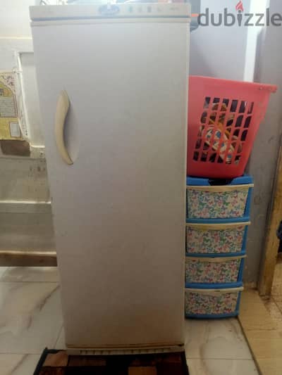 ديب فريزر كريازي 6درج استعمال نضيف بالفيوم