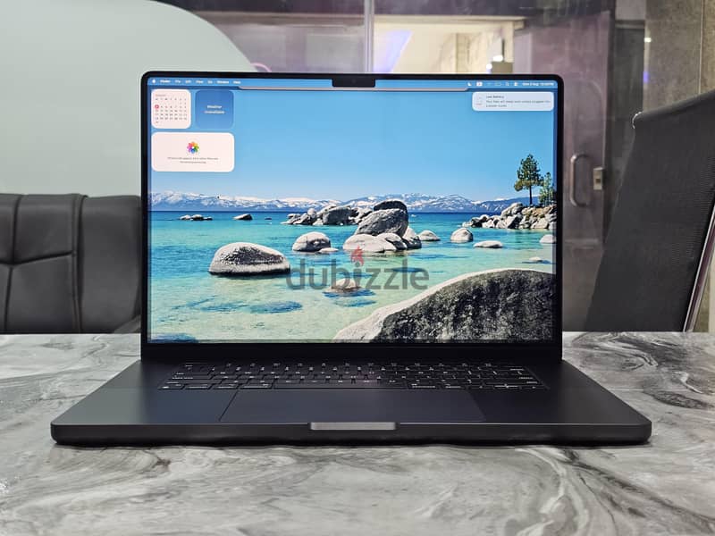 MacBook Pro M3 Max 16inch 1