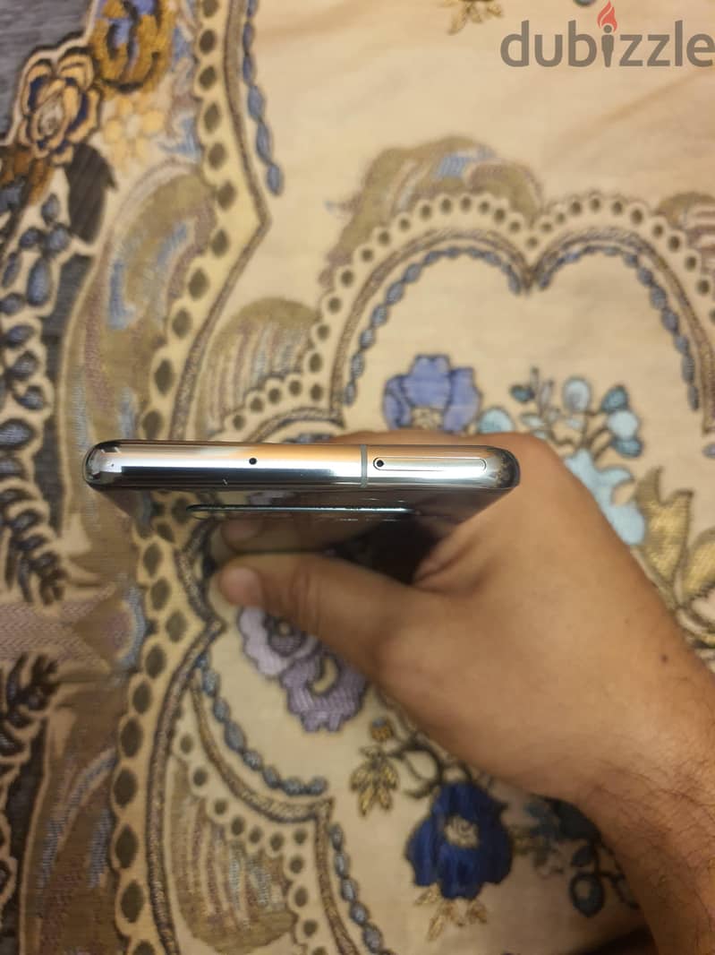 Samsung S10 Plus 4