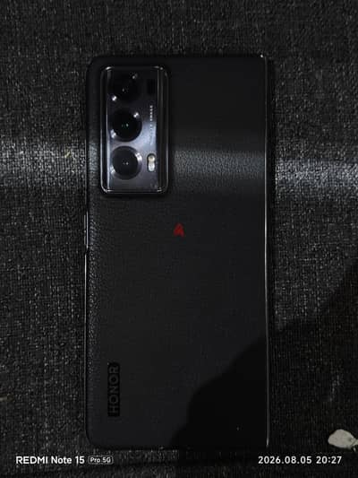 Honor Magic V2
