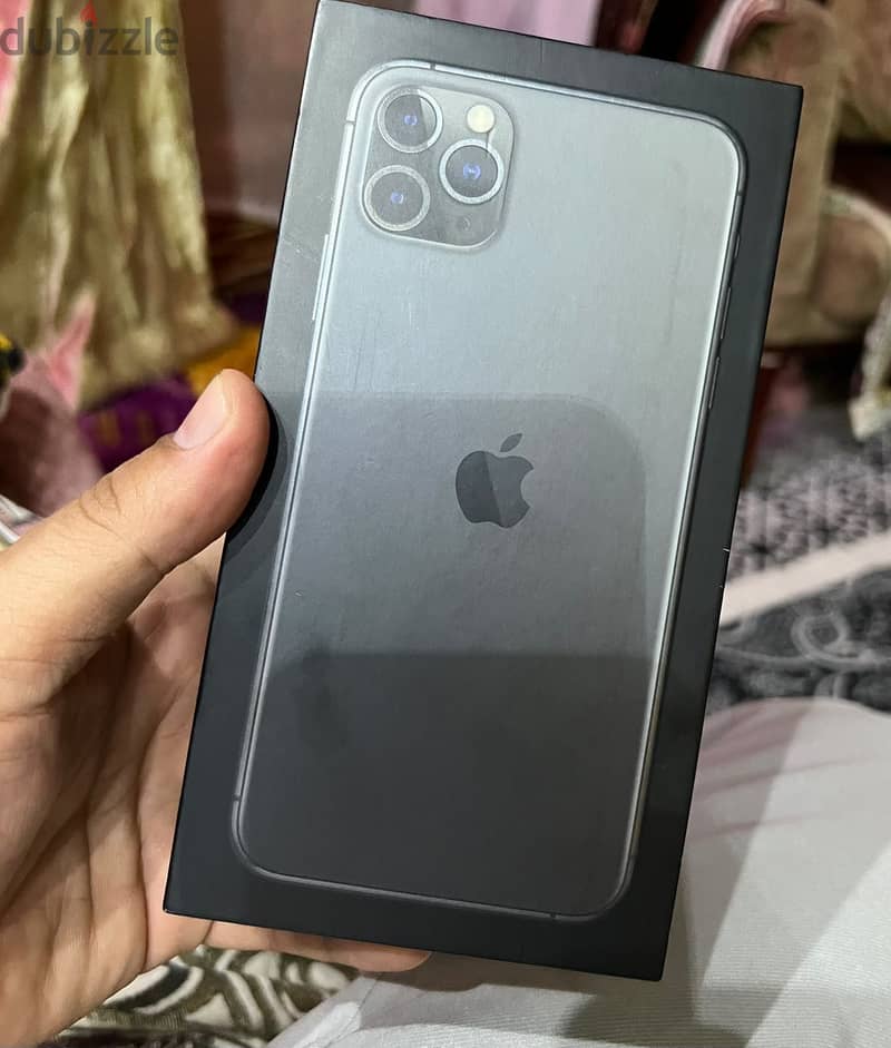 Apple - iPhone 11 Pro Max 1