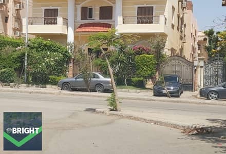 بأوفر لايقارن فيلاا 1100م استلام فوري متشطبه 10غرف