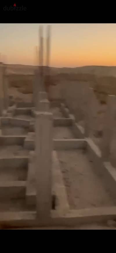 أرض في الحي 24 مساحه 209م بها قواعد واعمده مطلوب 2 مليون و400الف