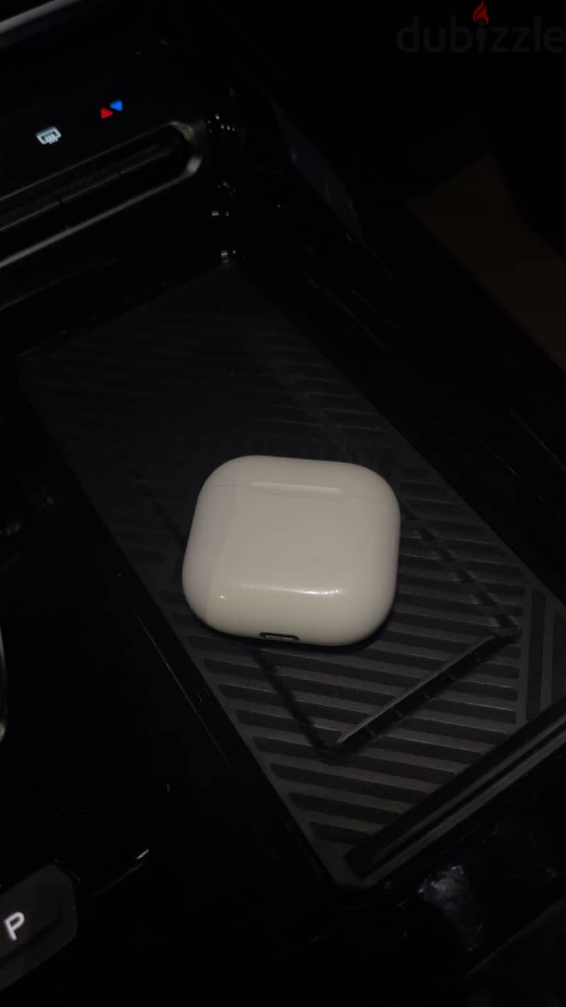 AirPods 4 3
