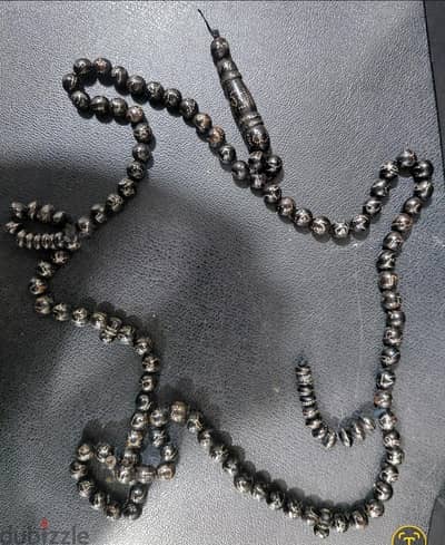 سبحة يسر مطعمة بالفضة
