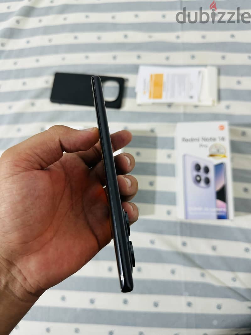 Xiaomi Redmi Note 14 Pro 3