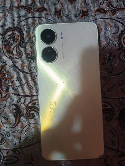 Vivo y16