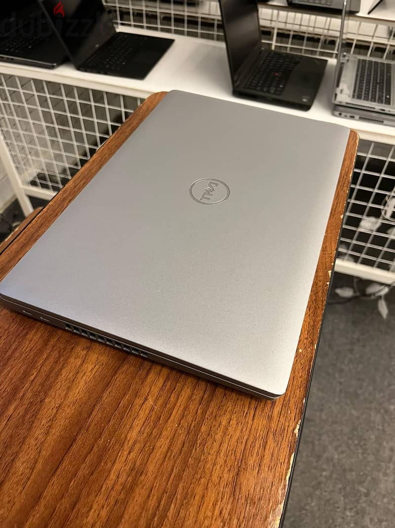 Dell latitude 5530 5
