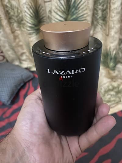 LAZARO Scent Diffuser – جهاز تعطير السيارة الذكي
