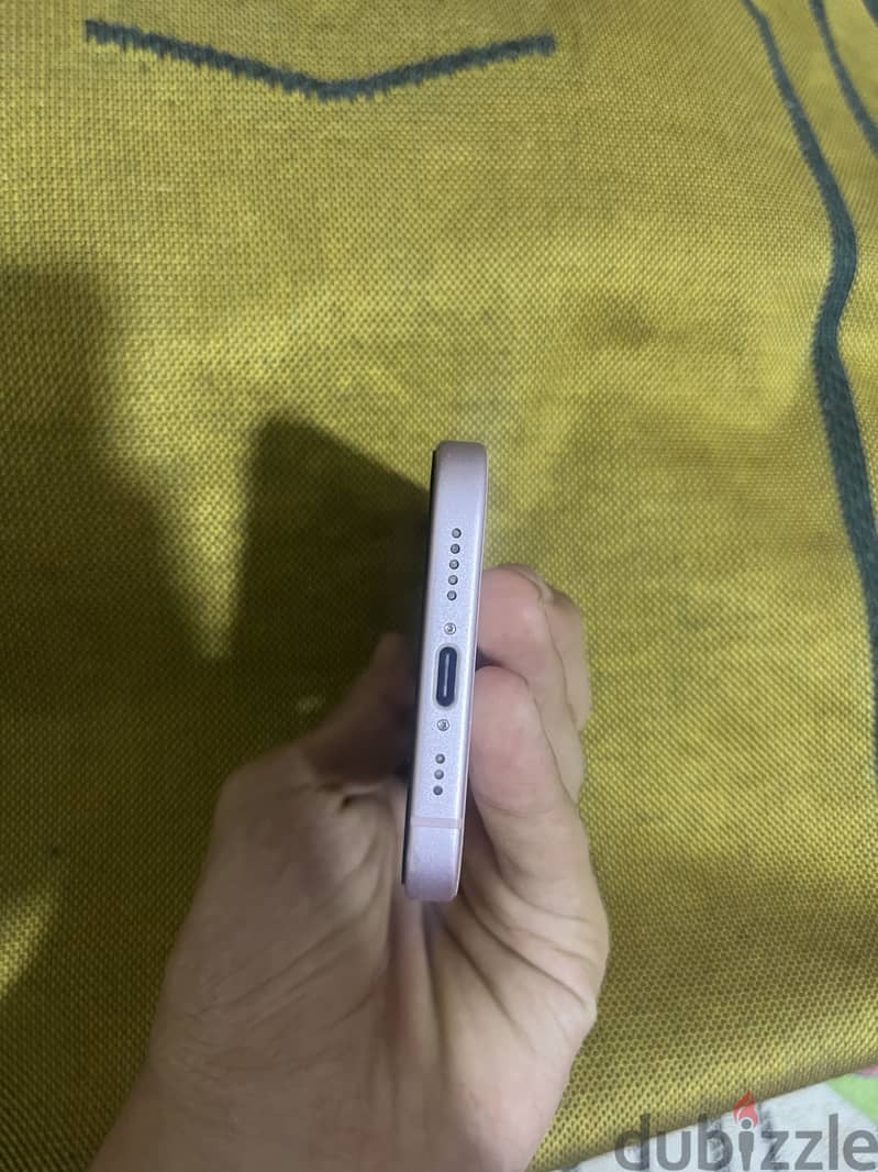 Apple - iPhone 15 4