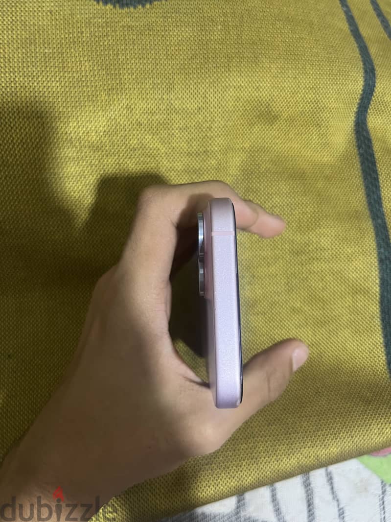 Apple - iPhone 15 5