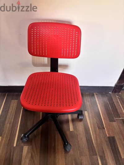 Desk chair