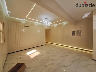 شقه للايجار في اللوتس الجنوبيه بالمطبخ اول سكن