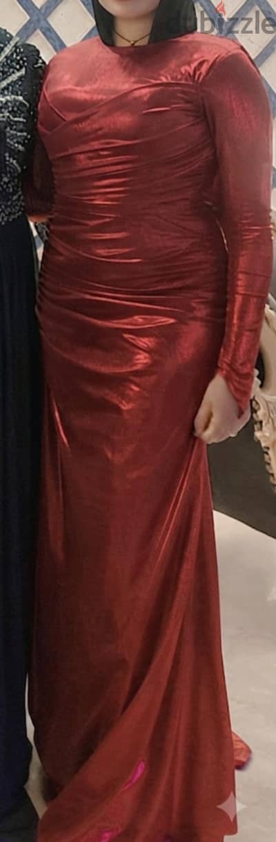 فستان سوارية