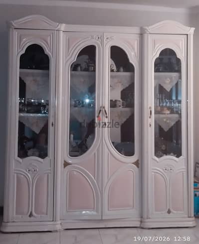 نيش ابيض   x بينك