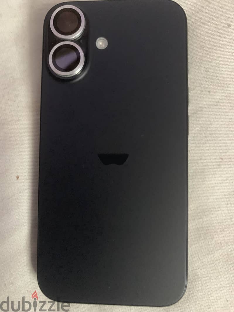 iPhone 16 3
