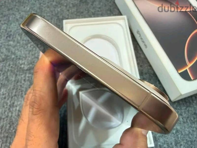 Apple - iPhone 16 Pro Max 1