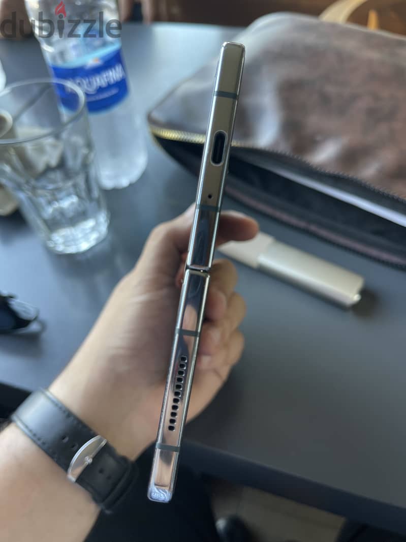 Samsung Fold 2
