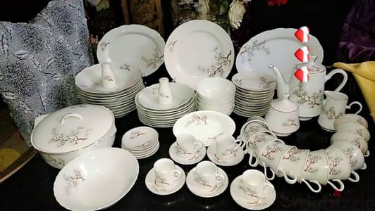 طقم صيني 76قطعه Made in China رسمه رقيقه اوي ينفع عروسه