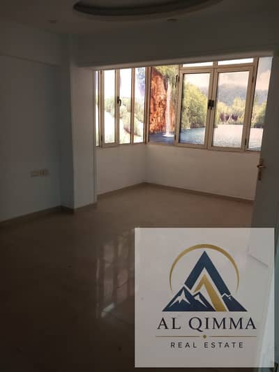 Administrative License Office for Rent Abbas Al Akkad Street