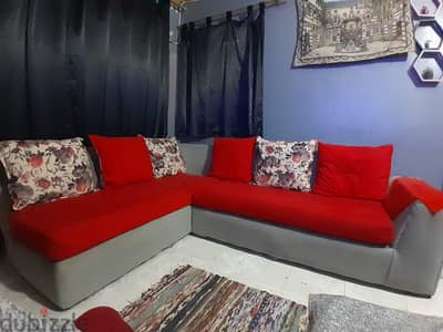 ركنه بي ٢غيار واحد احمر والتاني موف . بحلتها