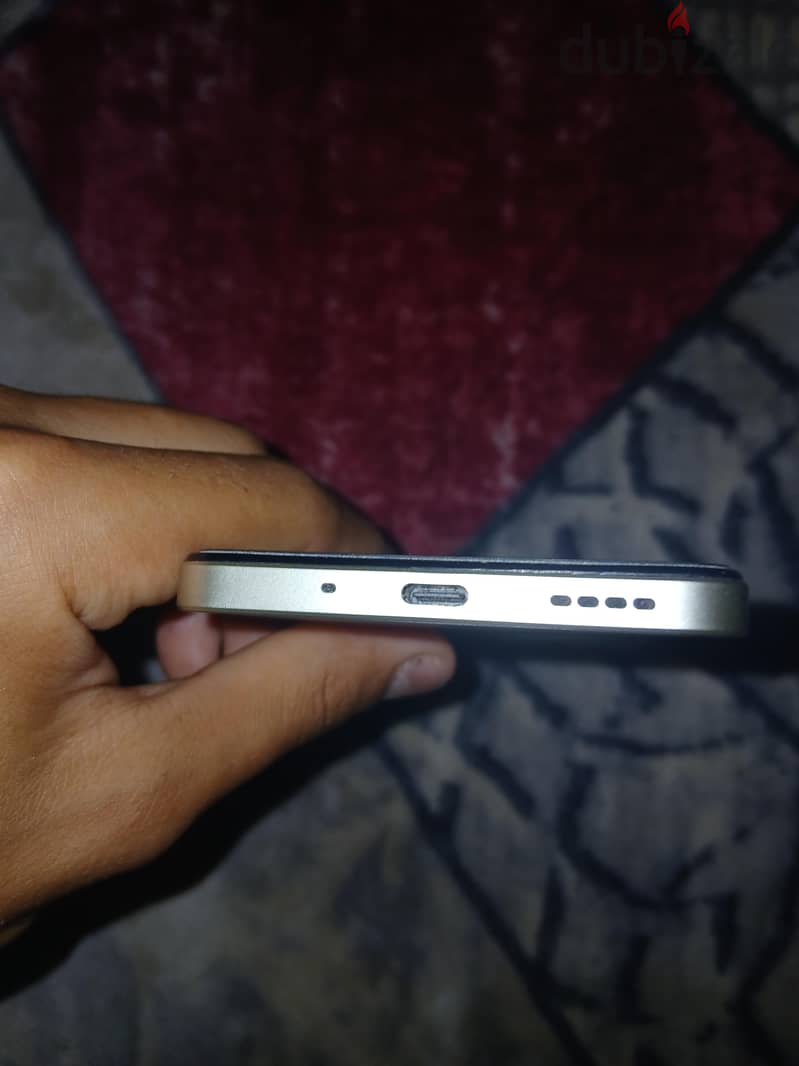 Realme C75 7