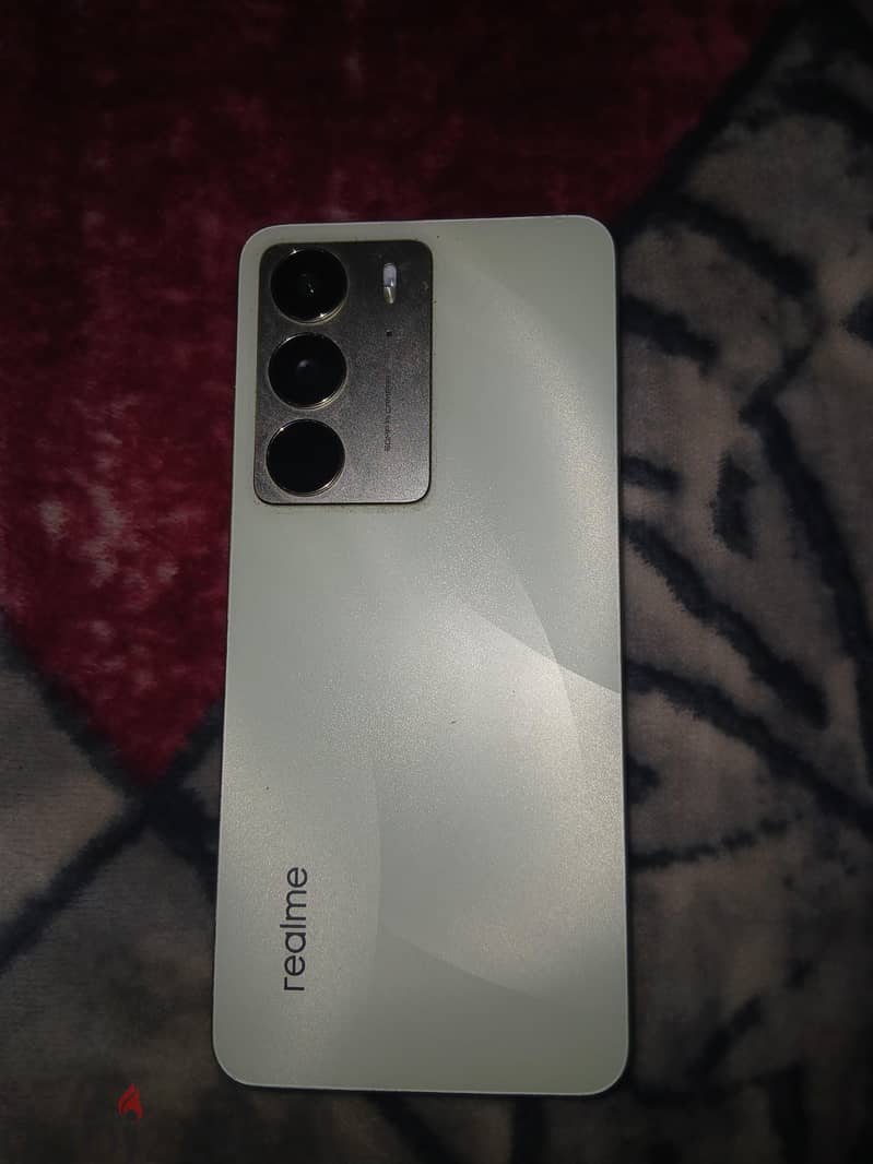 Realme C75 10