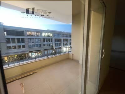 شقة ايجار مفروش تشطيب فاخر ميفيدا بوليفارد Mivida Boulevard New Cairo 289 متر 4 غرف نوم 4 حمامات
