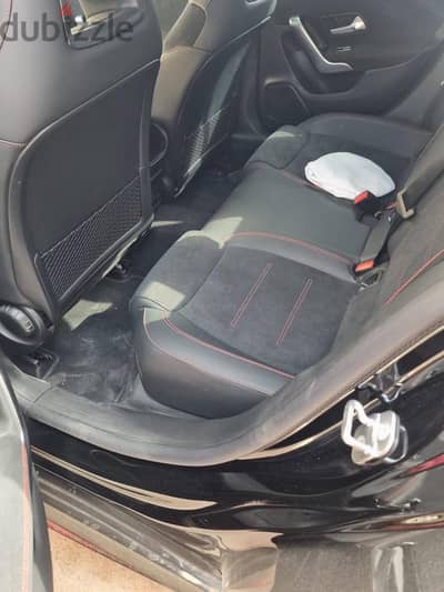 Mercedes-Benz CLA 180 AMG 2023