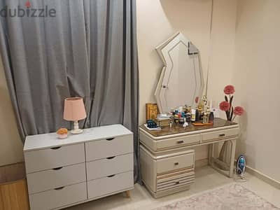 غرفة نوم استعمال بسيط جدا