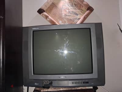 شاشه تشيبا للبيع جديده  ب 2000ج قابل للتبديل و للتفاوض