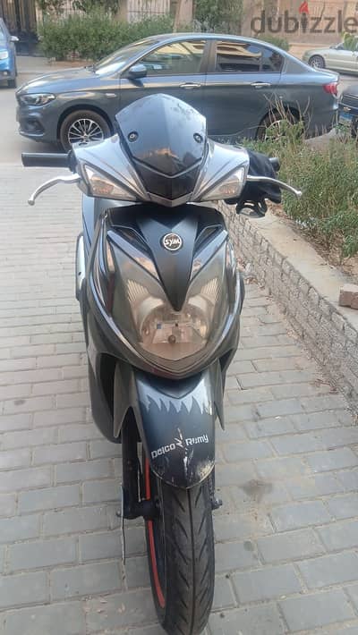 اسكوتر sym موديل2021 رخصه 7 شهور 200 cc