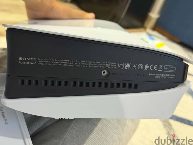 PS5 Slim 2025 4