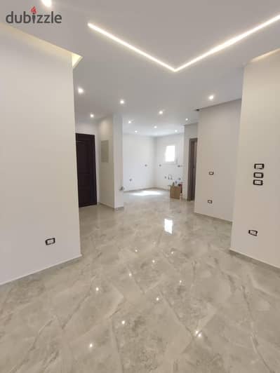فرصة مميزة لامتلاك شقة داخل Regents Park New Cairo بموقع مميز وتشطيبات كاملة، جاهزة للاستلام.