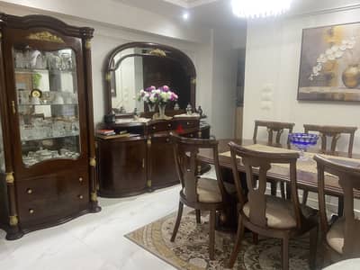 غرفه سفره مفكر