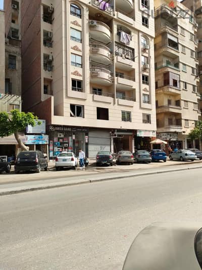 محل تجاري 80متر علي شارع الجيش الرئيسي بالعباسيه