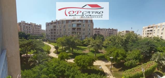 **للبيع شقة B7 – فرصة مميزة**   **المساحة:** 96 متر²  **التقسيم:** غرفتا نوم، حمام، ريسبشن، مطبخ.  **الموقع:** مميز جدًا وقريب من جميع الخدمات.