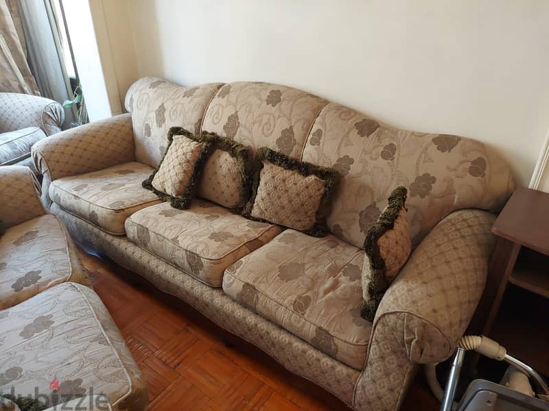 Living room 3