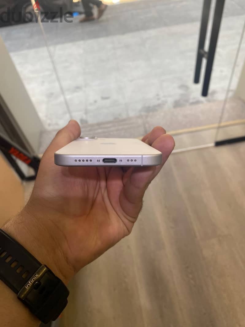 iphone 16 128white used 92battry 1