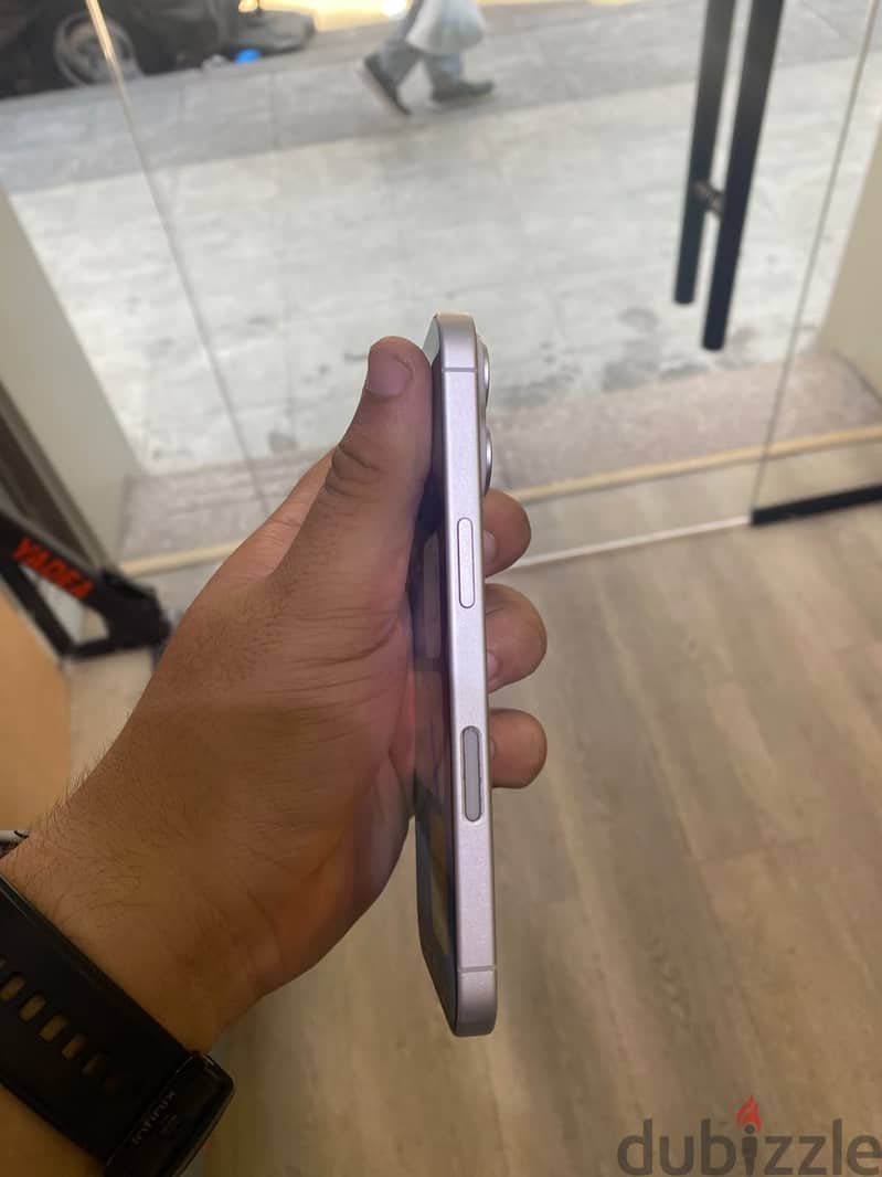 iphone 16 128white used 92battry 3