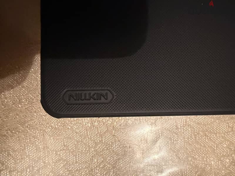 Samsung S25 FE 4