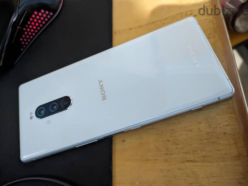 Sony Xperia 1 1