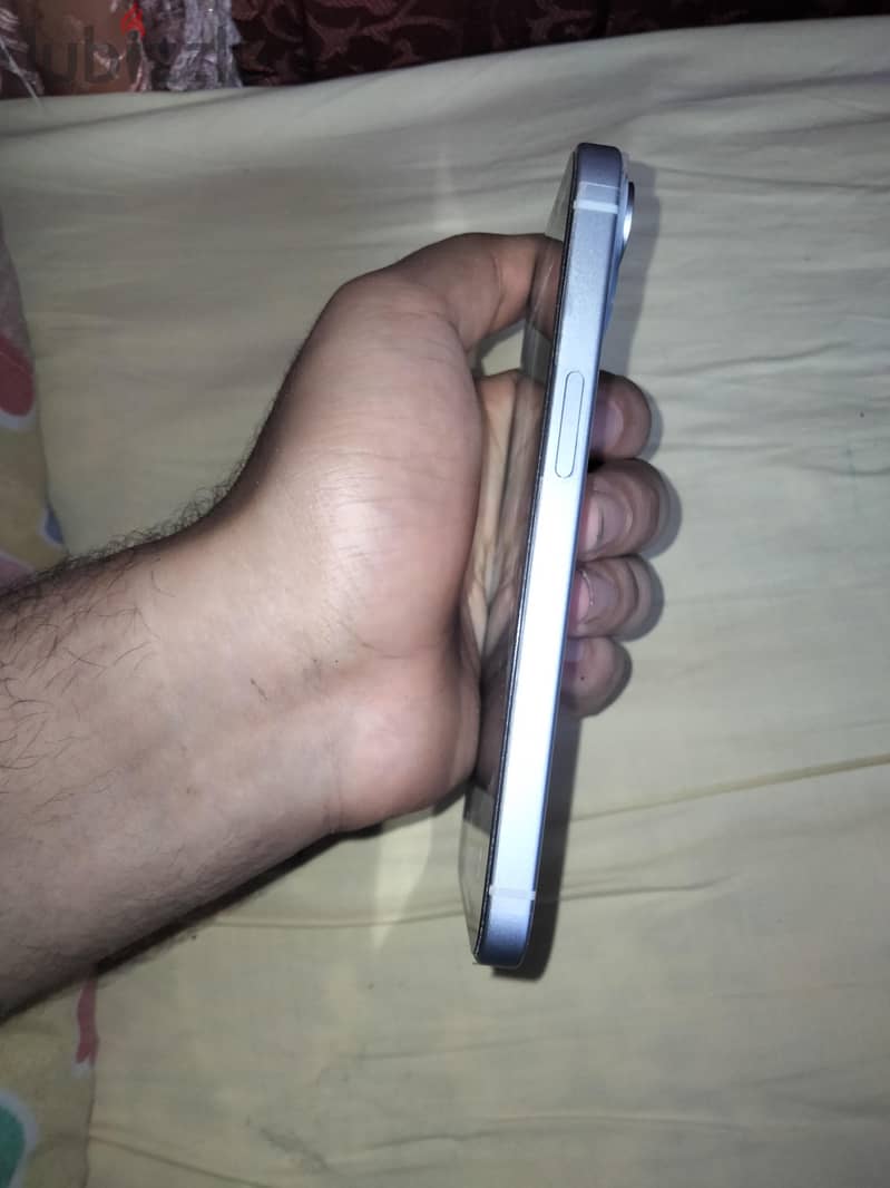 آبل - آيفون 15 2
