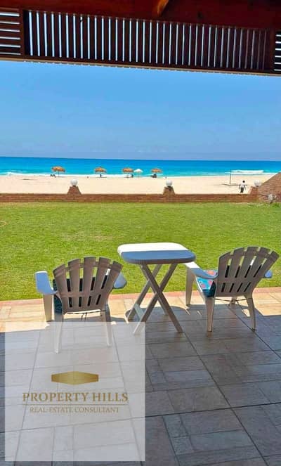 هبيع أميز فيلا استلام فوري متشطبه بالكامل بالتكيفات والمطبخ full sea view