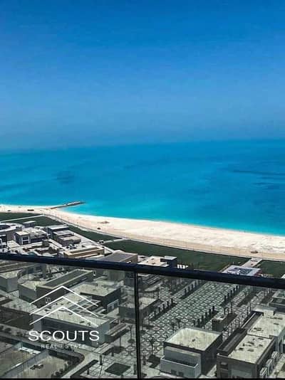 شاليه للبيع فوري صف اول علي البحر متشطب بالتكيفات في ابراج العلمين من حسن علام El Alamein الساحل بجوار فندق ريكسوس و مارينا8 North Coast