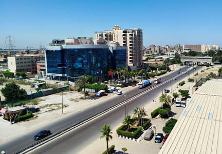 شقه مميزه للبيع ١٤٥م بسموحه الجديده واجهه  كومباوند سموحه اليجانس