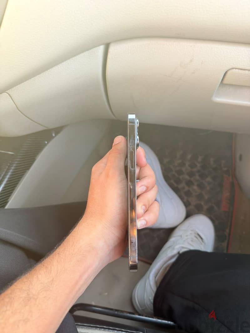 Apple - iPhone 13 Pro Max 3
