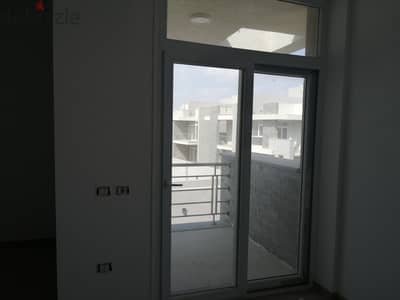 فيلا للبيع فى كمبوند المقصد فى العاصمة الإدارية لم تسكن من قبل