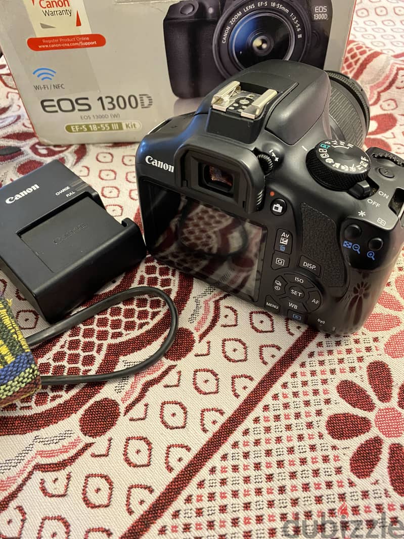Canon 1300D 1